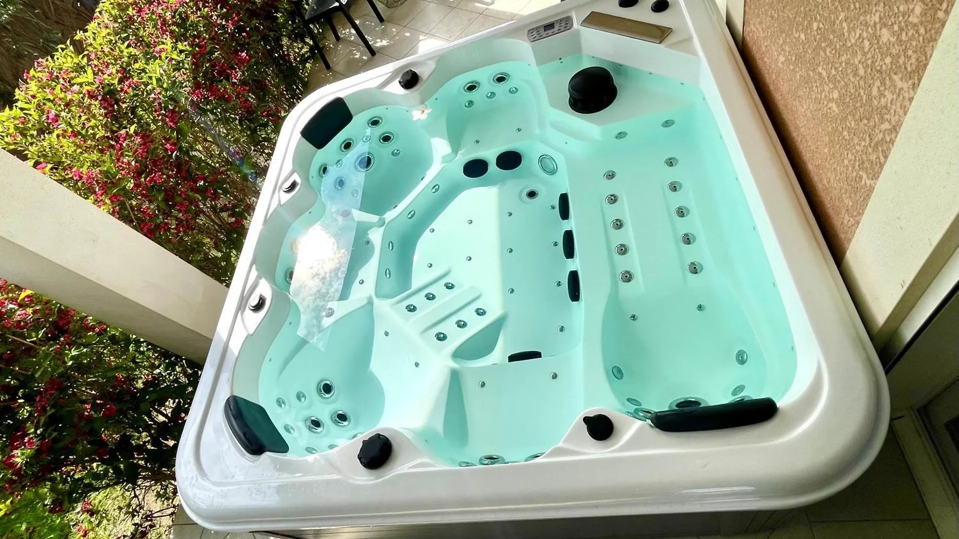 Private Swimming Pool & Jacuzzi Magnifique Villa Provencale Livron-sur-Drome 0*,