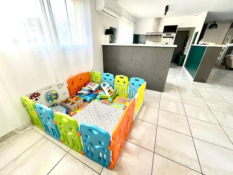 Private Swimming Pool & Jacuzzi Magnifique Villa Provencale Livron-sur-Drome