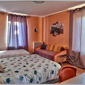 Logis Des Voyageurs Restaurant La Bonne Tabl'hay Livron-sur-Drome
